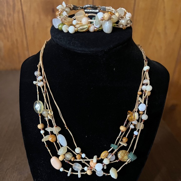 Jewelry - Multi Strand Stone Beaded Necklace Bracelet Set Jewlery